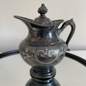 Antique 1800s quadruple plate silver creamer w/ hinged lid & etched design